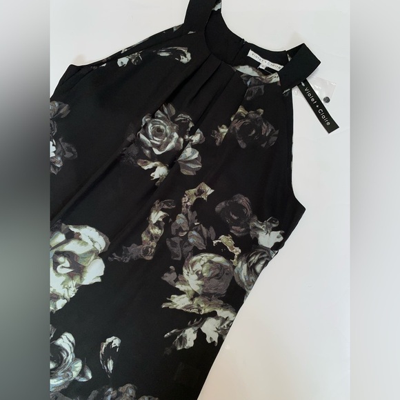 VIOLET + CLAIRE dark floral sleeveless round neck top office date night dressy - Picture 4 of 12